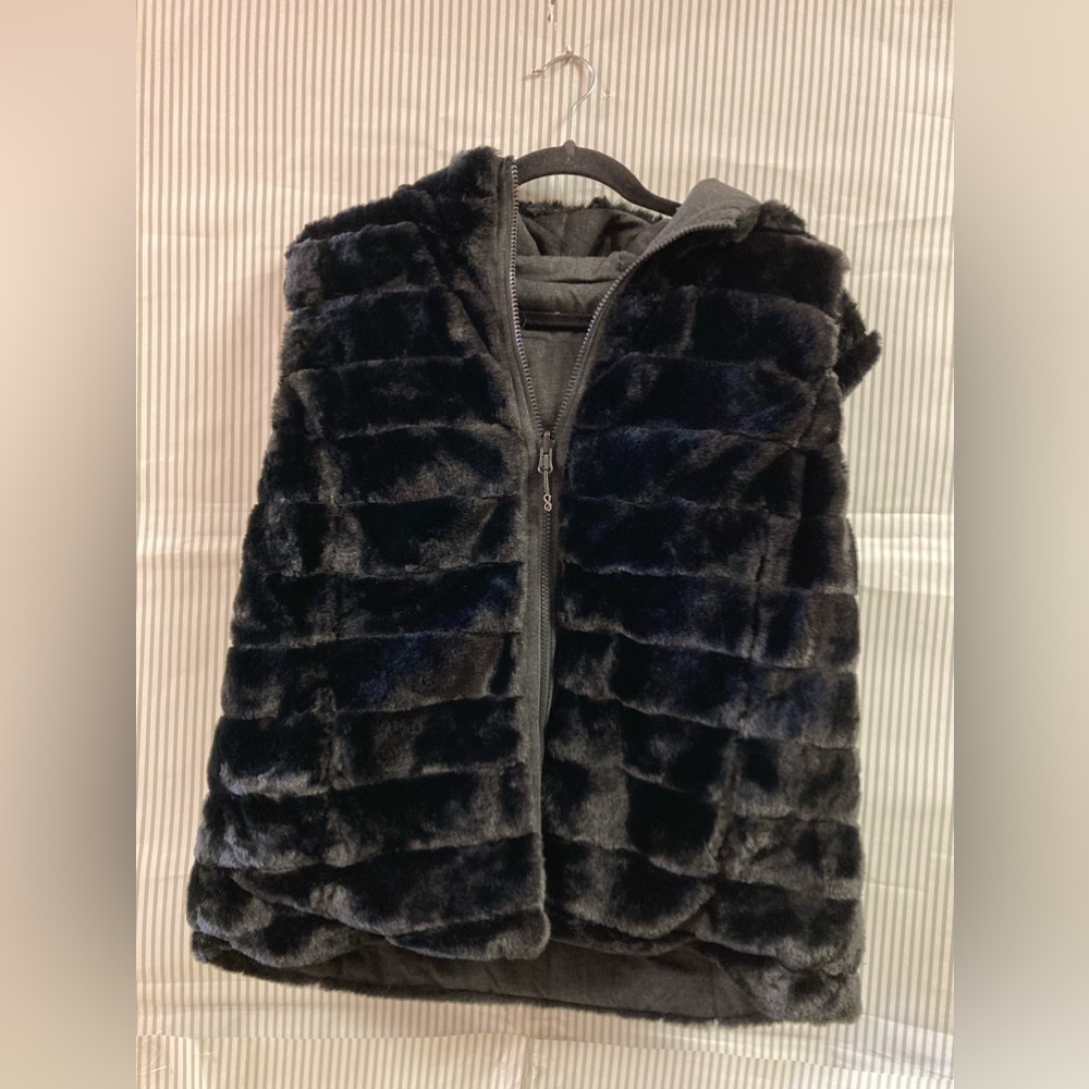 Reversible Faux-fur Hooded Vest